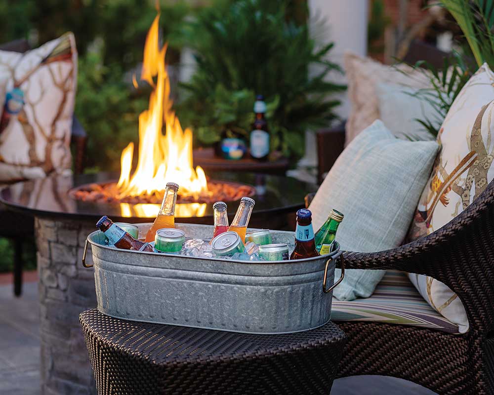 Enjoy the firepit and some drinks
